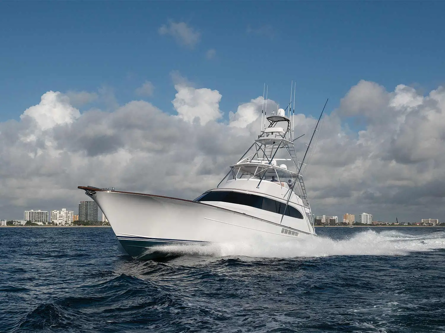 Photo of the 106 86' Perlamar 2020