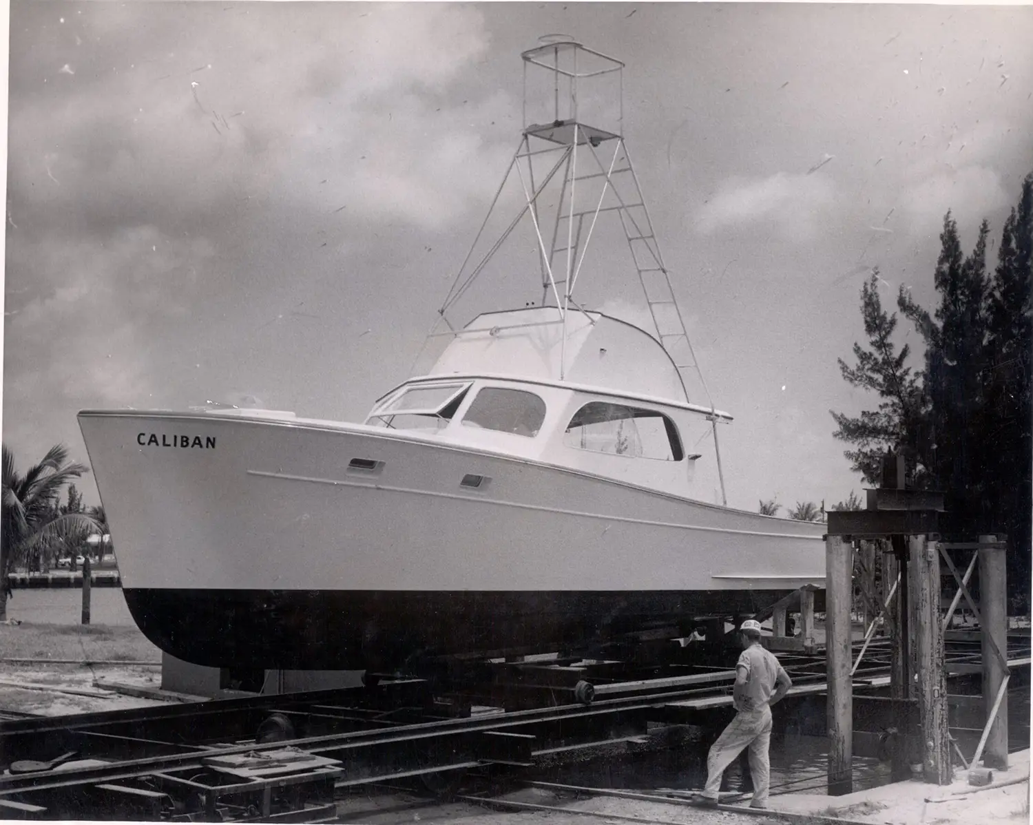 Photo of the 3 37' Caliban 1957