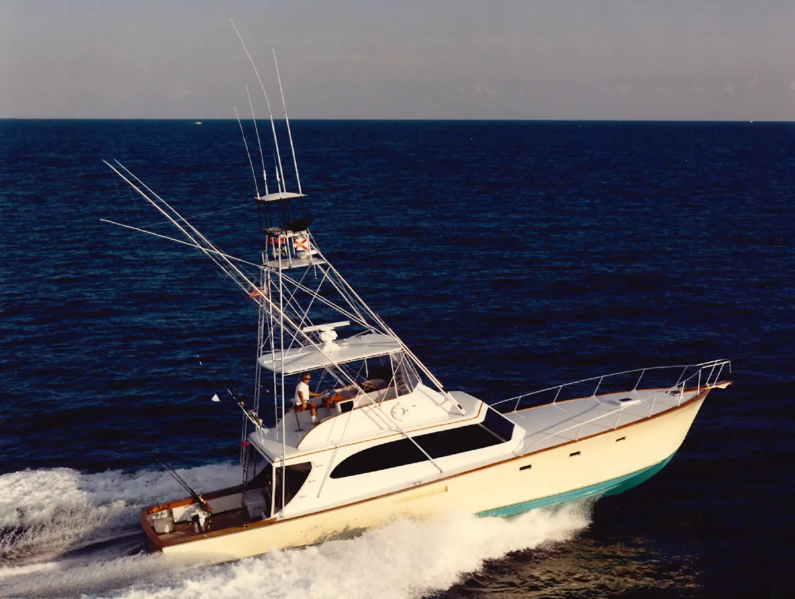 Photo of the 34 55' Shotgun 1982