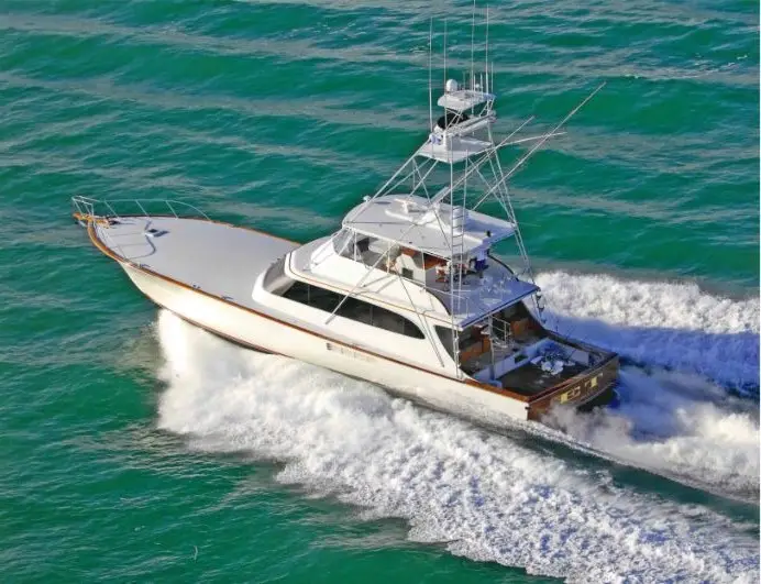 Photo of the 82 80' E.T. 2005